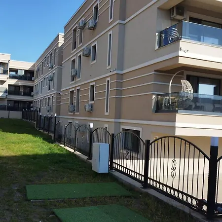 Sea&lake Jade Apartament *